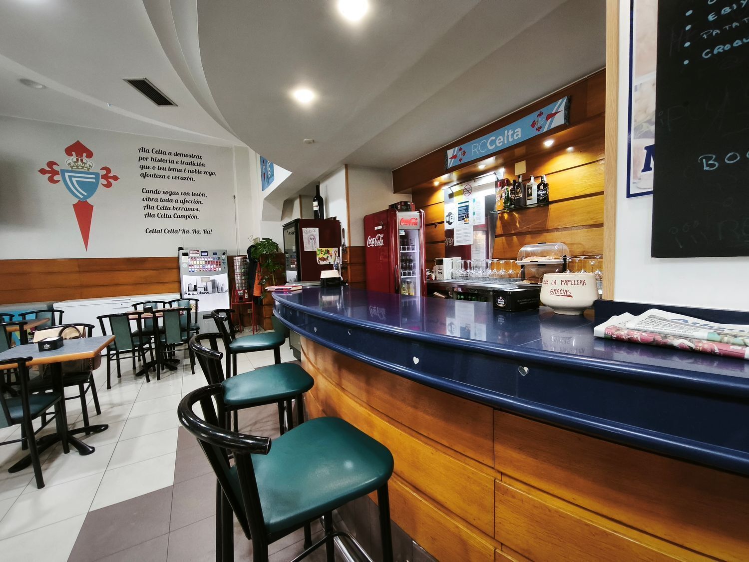 Retail in Vigo, Pontevedra for sale Interior Photo- Image 1 of 28