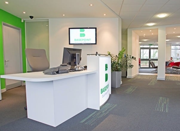 Metcalf Way, Crawley to rent Interior Photo- Image 1 of 9