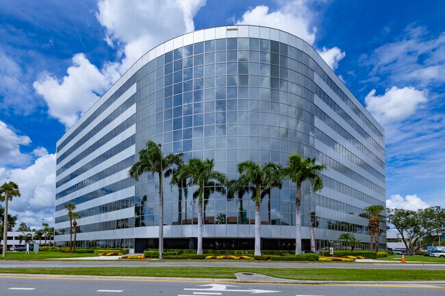 More details for 5201 W Kennedy Blvd, Tampa, FL - Office to Rent