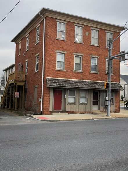 101-103 W Main St, Mount Joy, PA for sale - Building Photo - Image 1 of 1