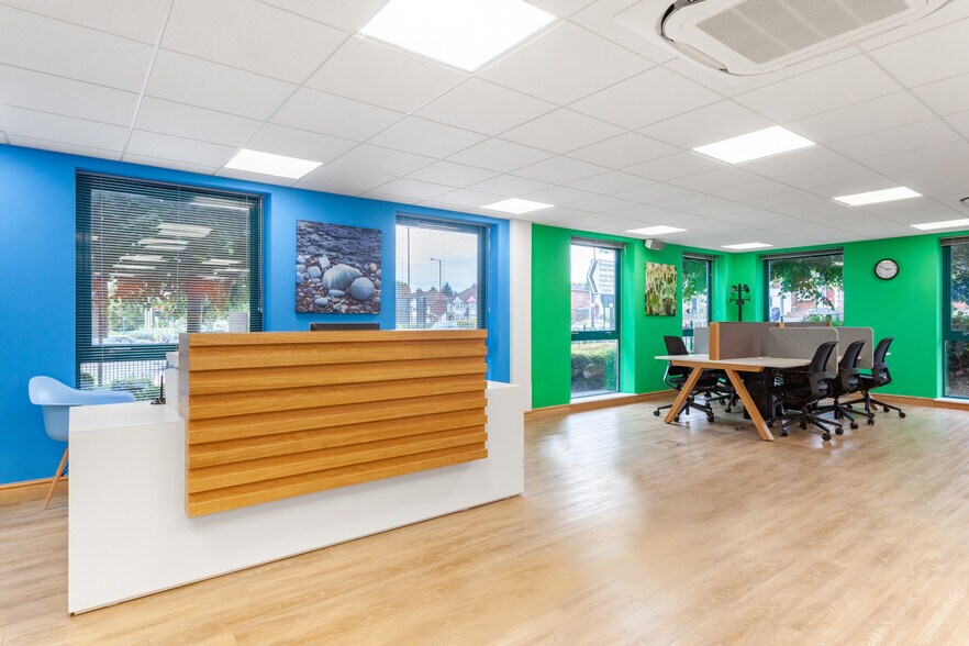 Bristol Rd S, Birmingham to rent - Interior Photo - Image 2 of 10