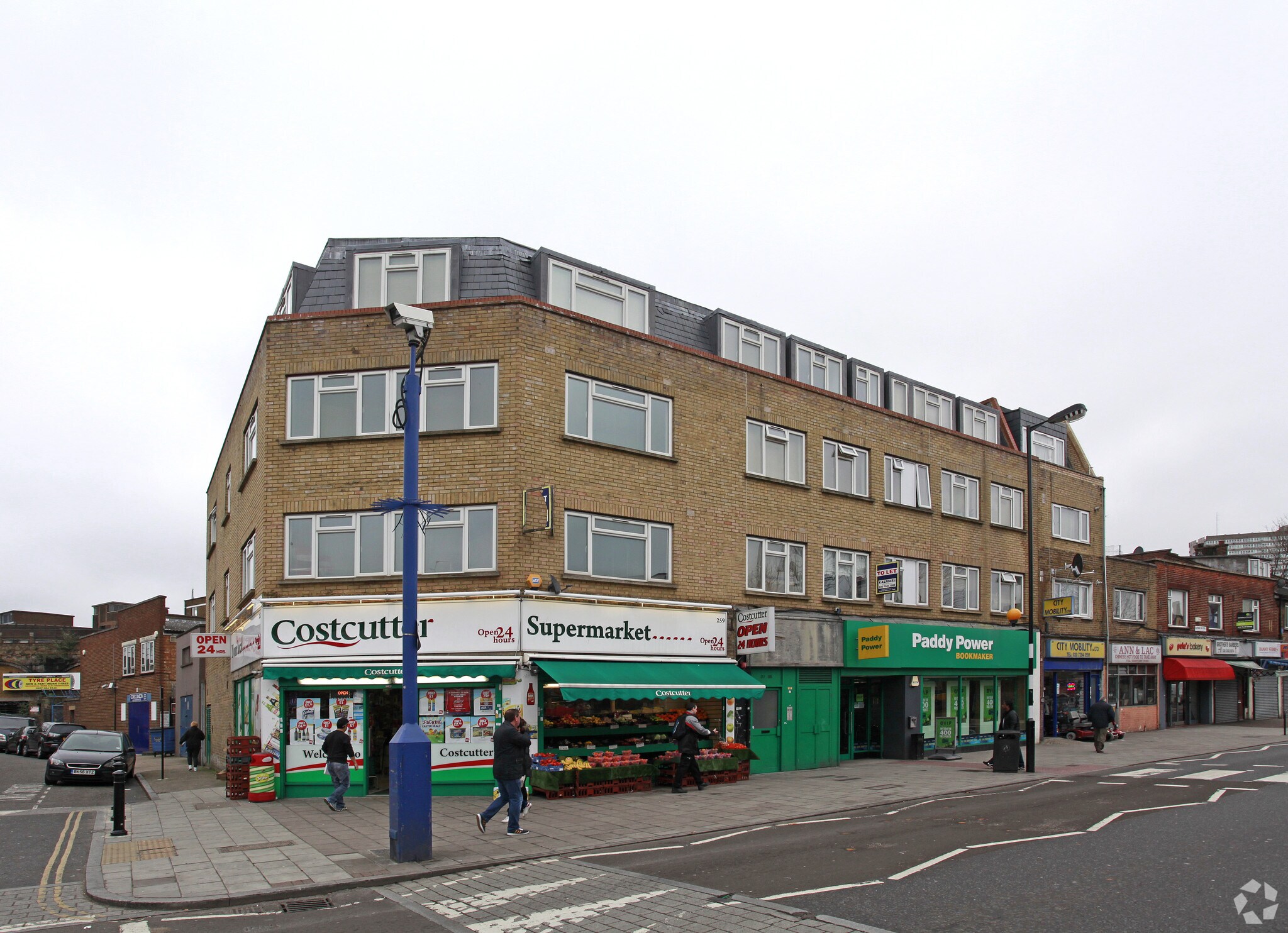 257-265 Southwark Park Rd, London for sale Primary Photo- Image 1 of 1