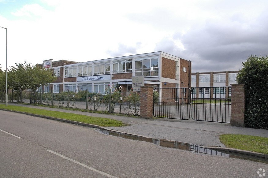 23-25 Bury Mead Rd, Hitchin for sale Primary Photo- Image 1 of 1