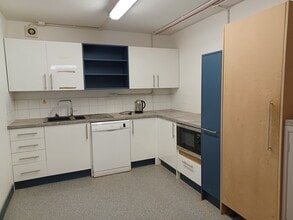 Bone Ln, Newbury to rent Interior Photo- Image 1 of 5