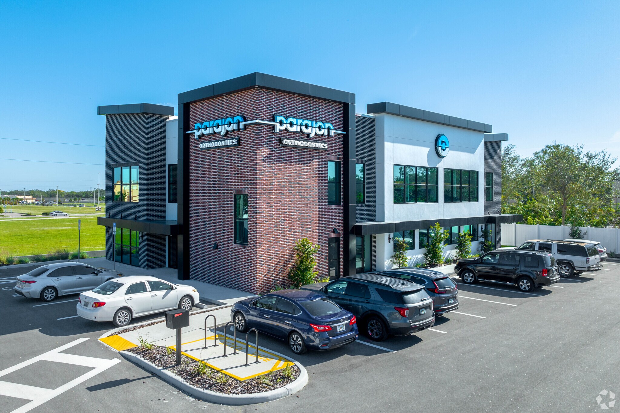 1040 Breezewood Dr, Lakeland, FL for sale Primary Photo- Image 1 of 1