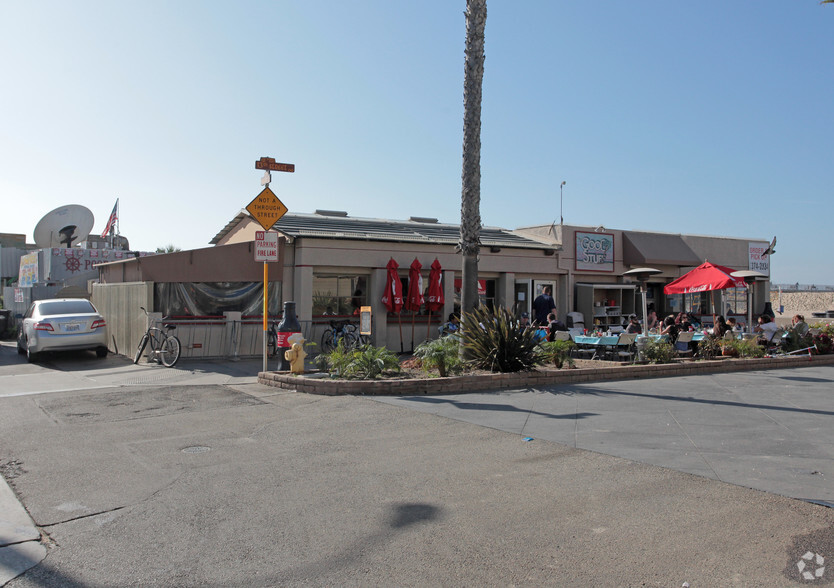 1272 The Strand, Hermosa Beach, CA for sale - Primary Photo - Image 1 of 29