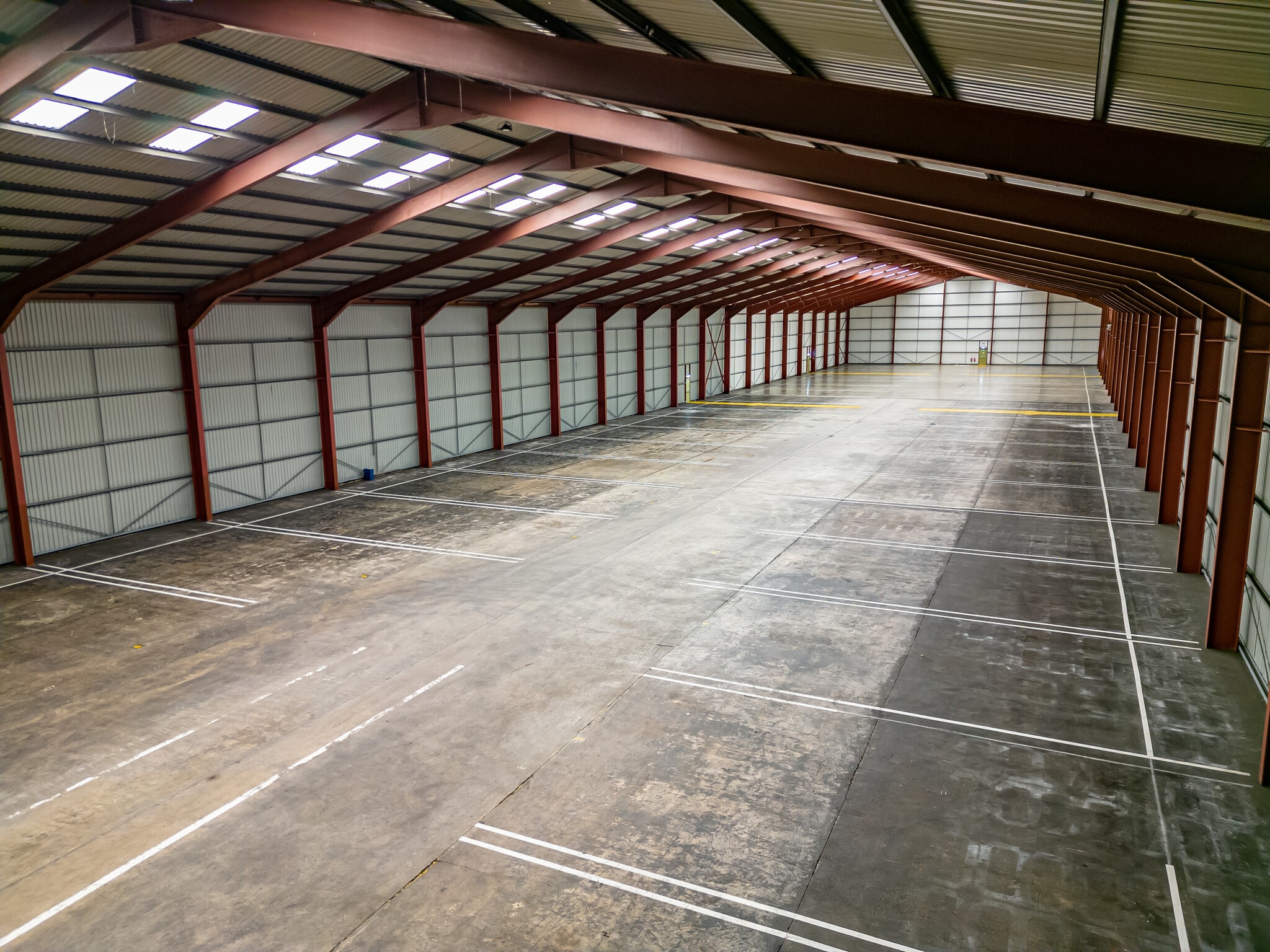 Wrexham Industrial Estate, Wrexham to rent Interior Photo- Image 1 of 2