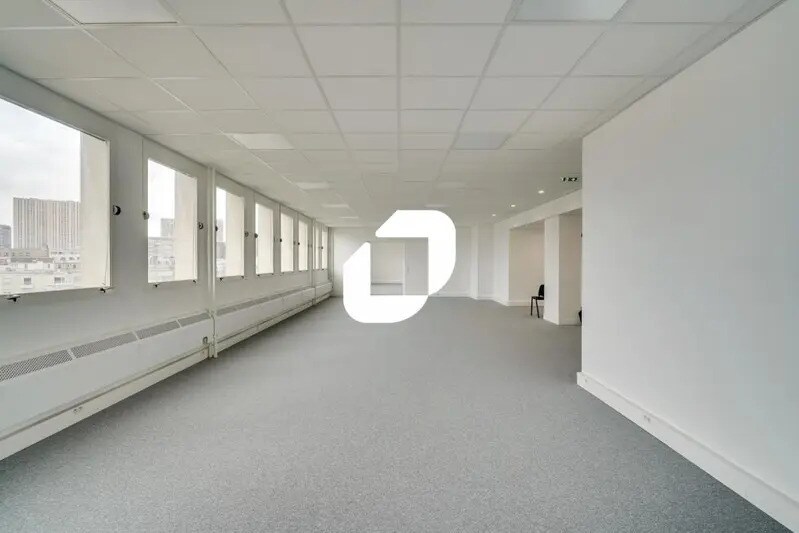 Location Bureaux 38 m² à 1 078 m² - Photo 1