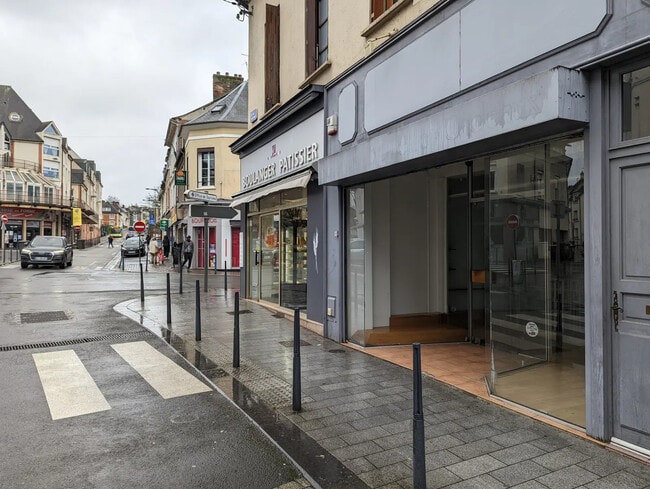 Location Entrepôt 45 m²