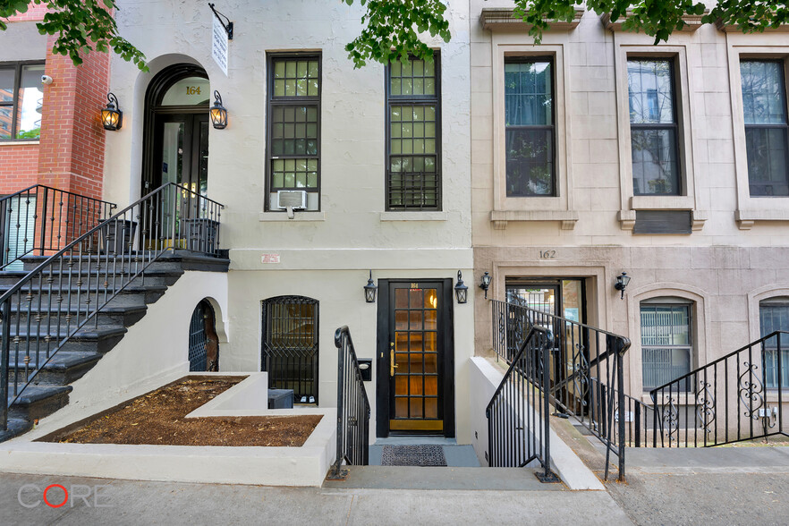 164 E 61st St, New York, NY for rent - Building Photo - Image 1 of 6