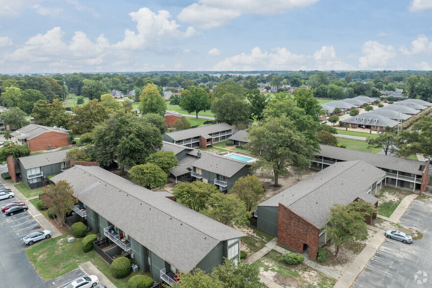 501 Cypress Ln, Greenville, MS for sale - Building Photo - Image 3 of 14