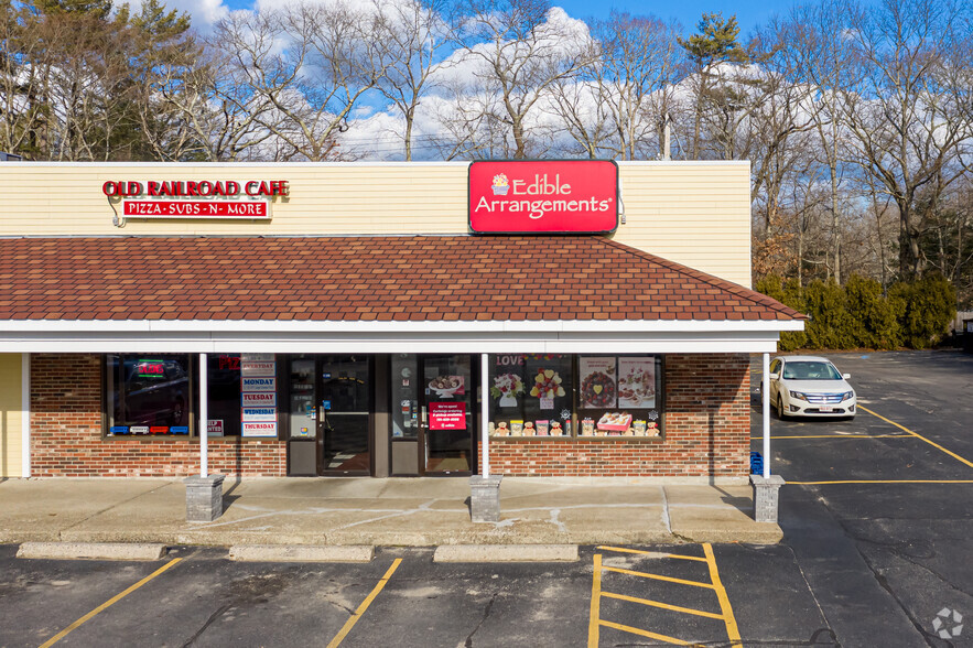 386 Columbia Rd, Hanover, MA for rent - Building Photo - Image 3 of 10