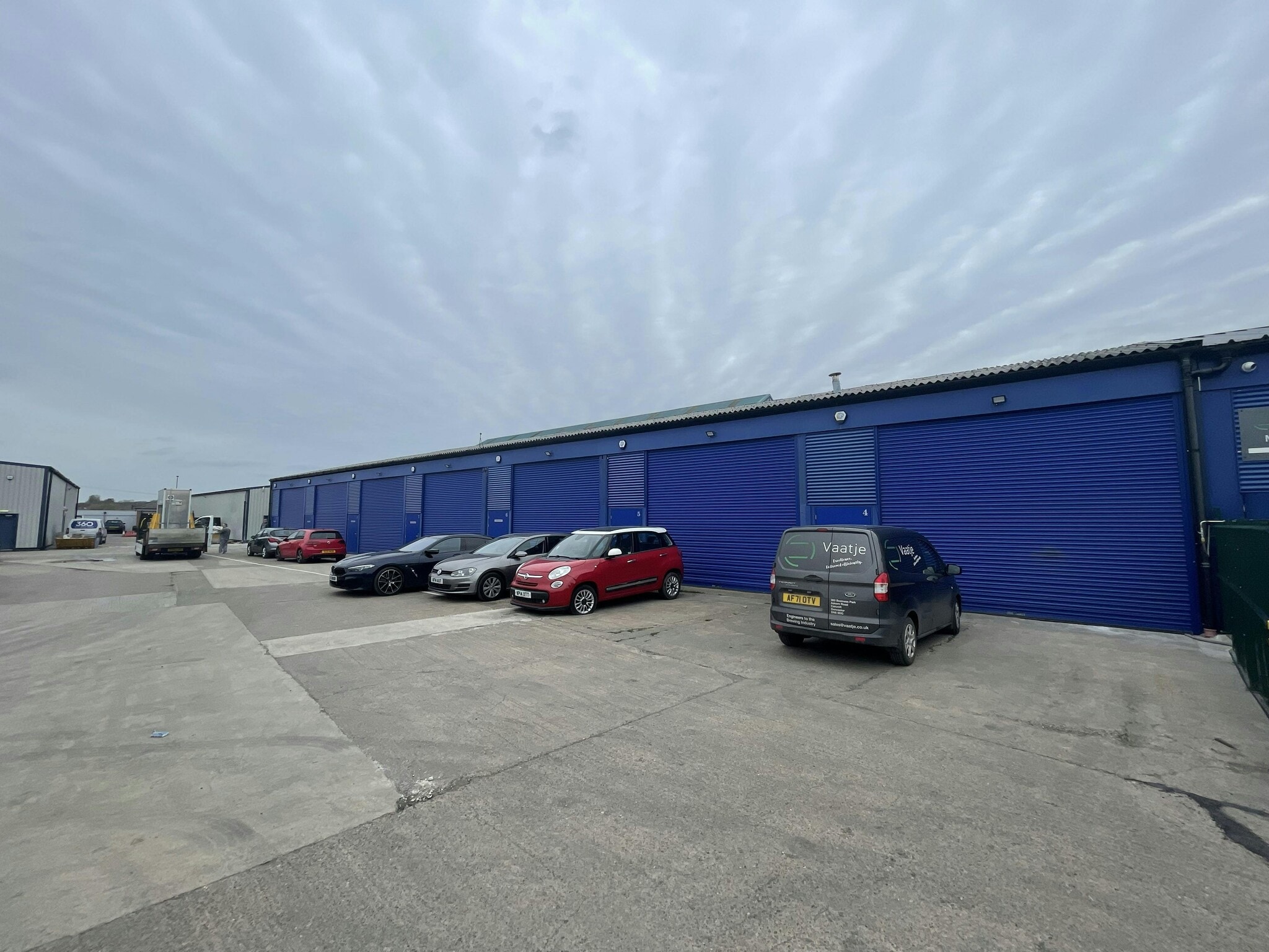 Delta Ct, Auckley to rent Building Photo- Image 1 of 17
