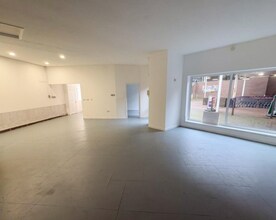Upper Park Rd, Tenby to rent Interior Photo- Image 1 of 6