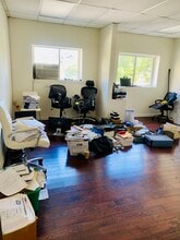 8228 W Sunset Blvd, Los Angeles, CA to rent Interior Photo- Image 1 of 2