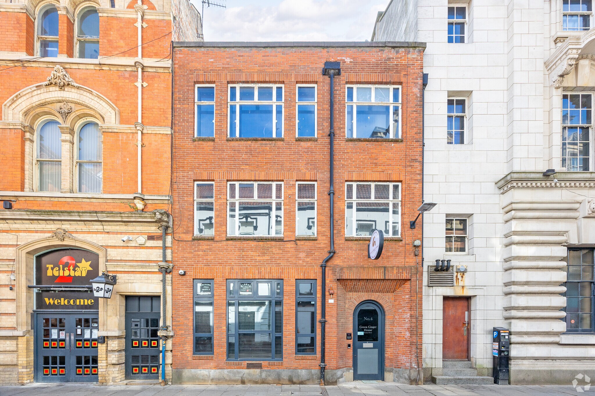 Silvers Bar & Green Ginger House Hotel portfolio of 2 properties for sale on LoopNet.co.uk Building Photo- Image 1 of 3