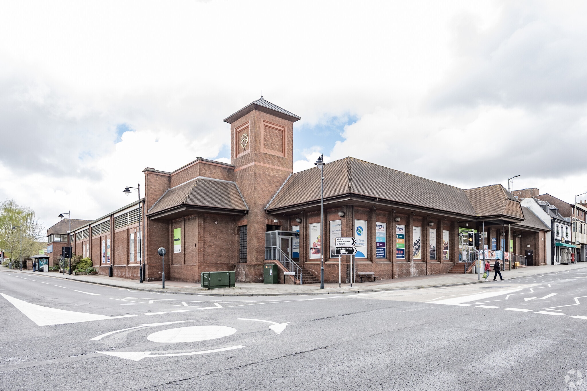 30-32 High St, Swindon for sale Primary Photo- Image 1 of 4