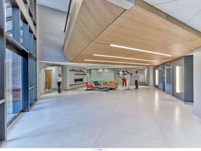 100 Berwyn Park, Berwyn, PA to rent Interior Photo- Image 1 of 9