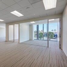 400 Spectrum Center Dr, Irvine, CA to rent Interior Photo- Image 1 of 7