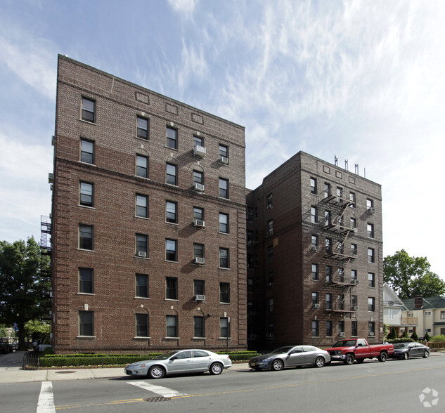 2005 Avenue L, Brooklyn, NY for sale - Primary Photo - Image 1 of 1