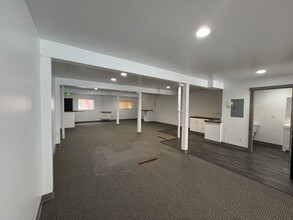 34 S 500 E, Salt Lake City, UT for rent Interior Photo- Image 1 of 14