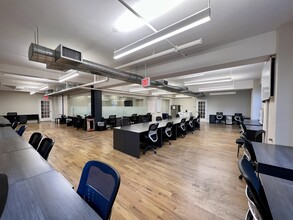 90 Broad St, New York, NY for rent Interior Photo- Image 1 of 8