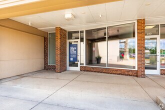 10855 University Ave NE, Blaine, MN to rent Building Photo- Image 2 of 8
