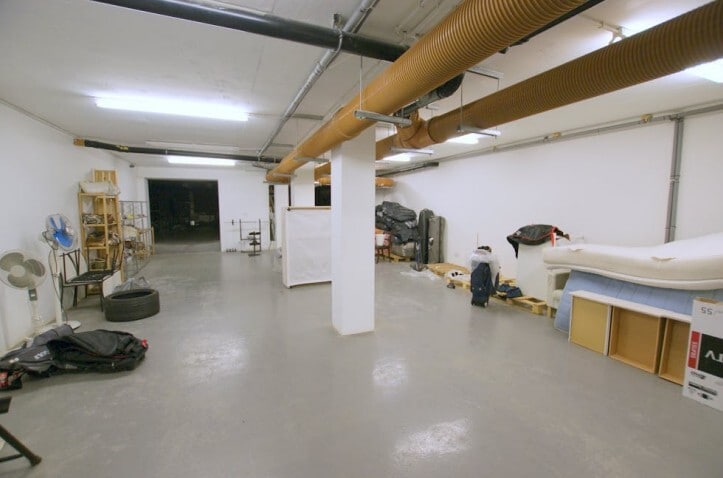 71-73 Hackney Rd, London to rent - Interior Photo - Image 3 of 3