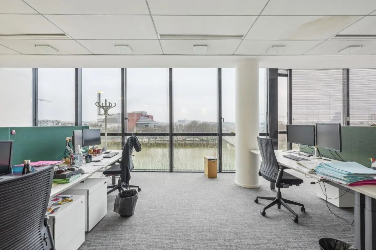 2-8 Rue Sarah Bernhardt, Asnières-sur-Seine to rent Interior Photo- Image 1 of 4