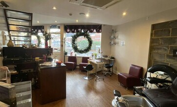 2 Brightfield Rd, London to rent Interior Photo- Image 2 of 4