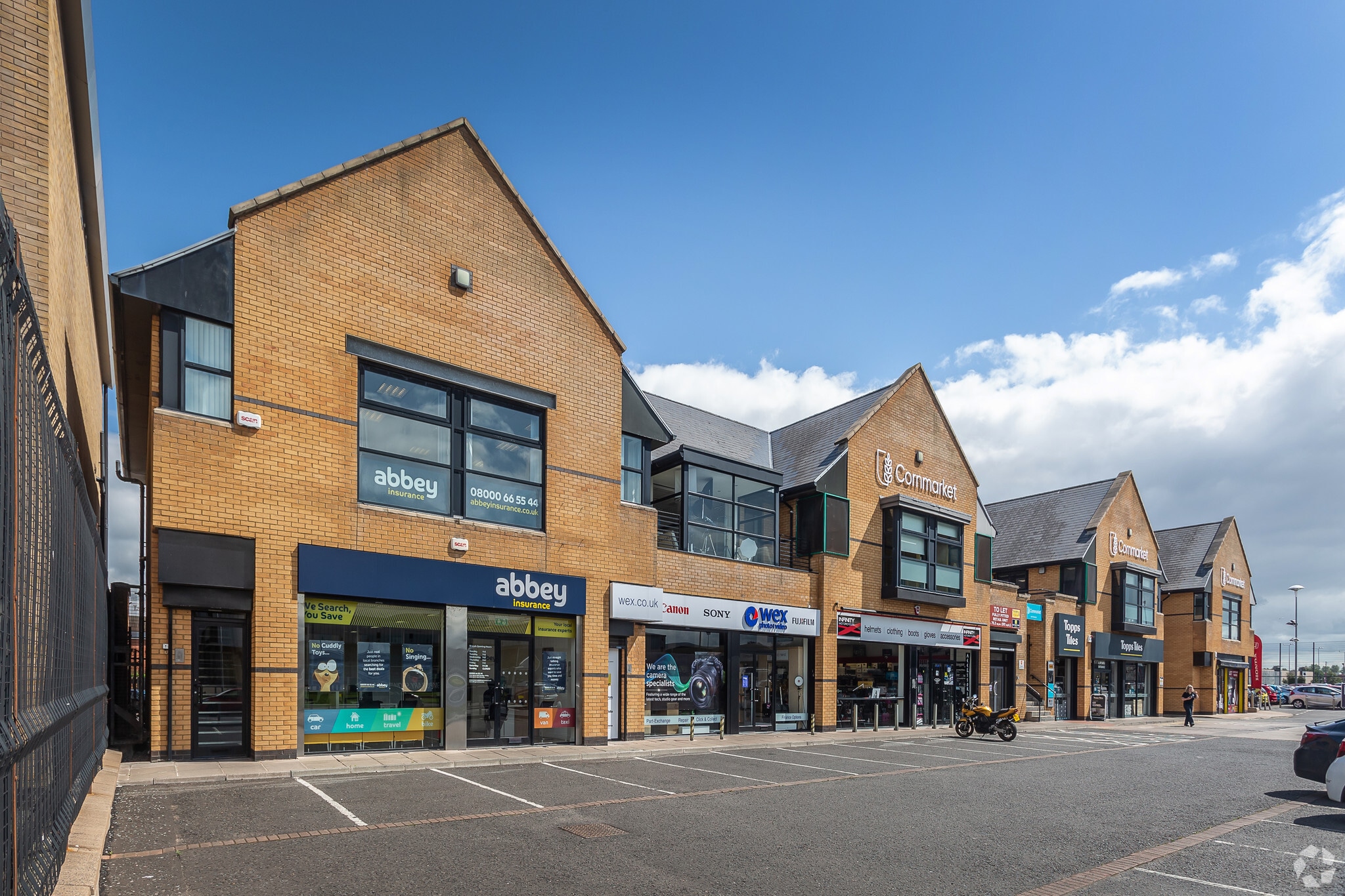 2-6 Boucher Rd, Belfast to rent Primary Photo- Image 1 of 6