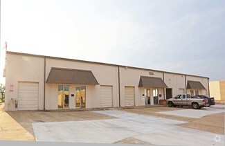 More details for 11530 Chairman Dr, Dallas, TX - Light Industrial for Rent