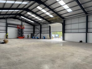 Southcroft Rd, Rutherglen to rent Interior Photo- Image 1 of 2