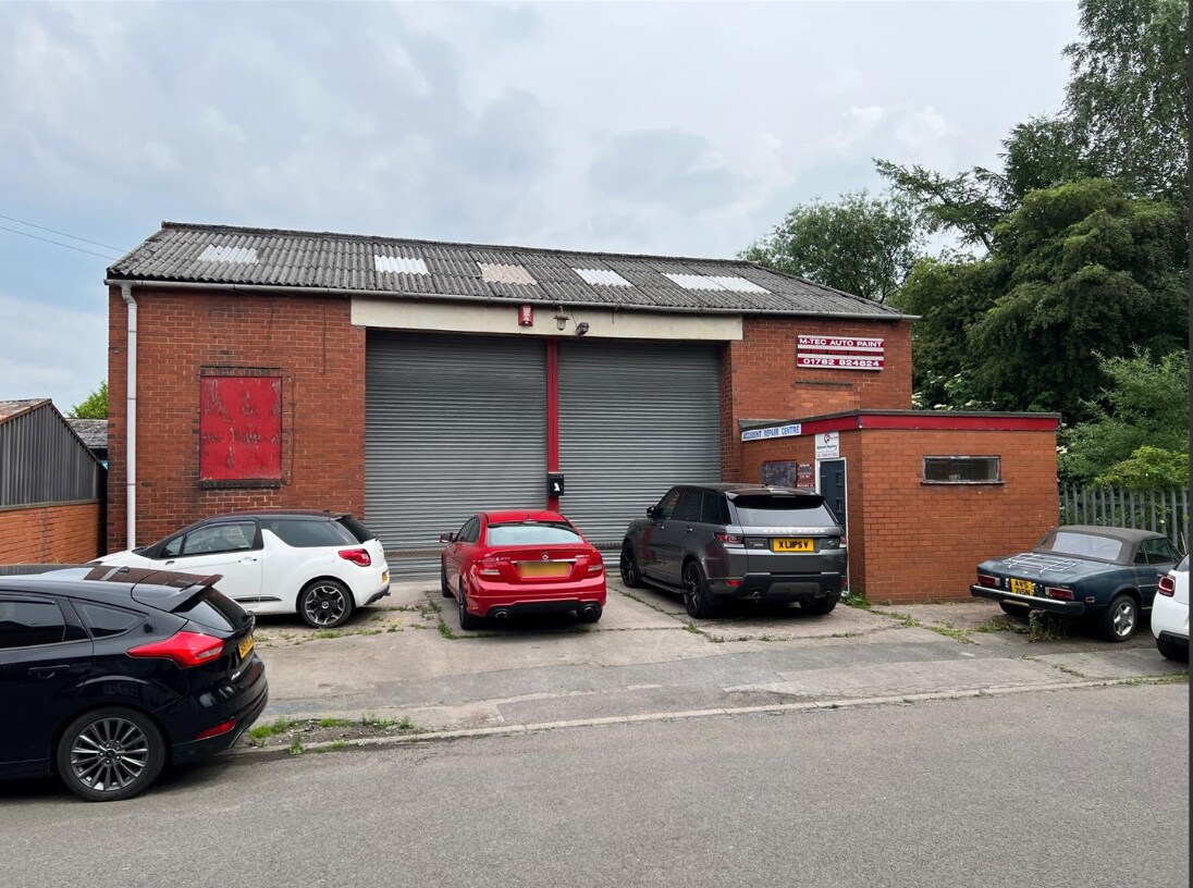 18 Railway St, Stoke On Trent for sale Primary Photo- Image 1 of 1