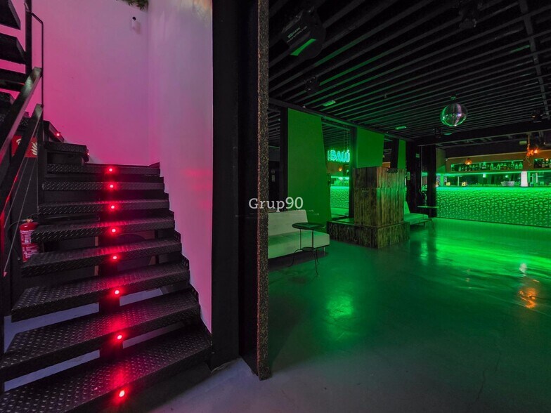 Retail in Lleida, Lérida to rent - Interior Photo - Image 3 of 21