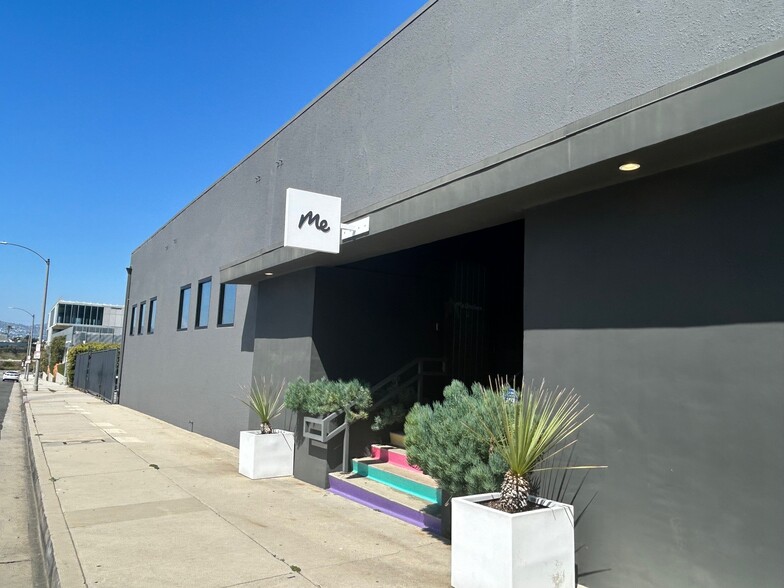 3650 S Holdrege Ave, Los Angeles, CA for rent - Building Photo - Image 1 of 19