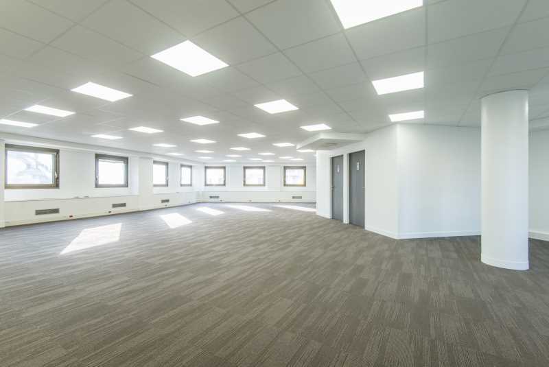 1 Rond Point De L'Europe, La Garenne-Colombes to rent Interior Photo- Image 1 of 11