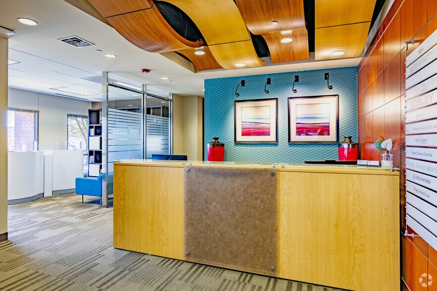 14301 FNB Pky, Omaha, NE to rent - Building Photo - Image 2 of 19