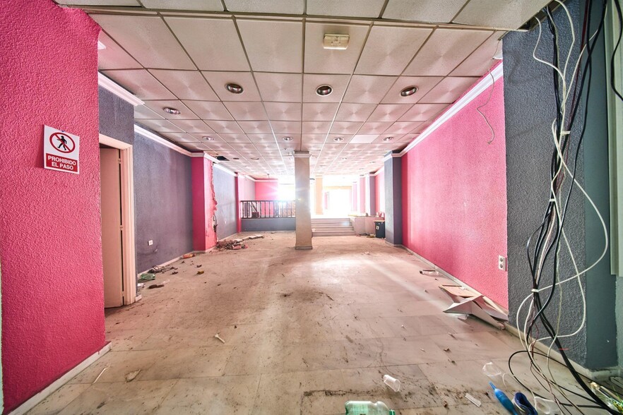 Calle Sol, 23-23, Granada, Granada for sale - Interior Photo - Image 3 of 12