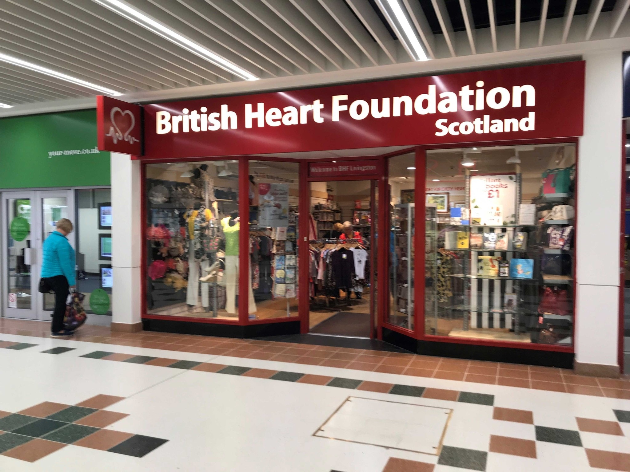 Almondvale Ave, Livingston to rent Building Photo- Image 1 of 1