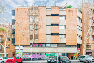 Calle Del Padre Claret, 10, Madrid, Madrid for rent Primary Photo- Image 1 of 3