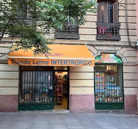 Retail in Madrid, Madrid to rent Building Photo- Image 1 of 5