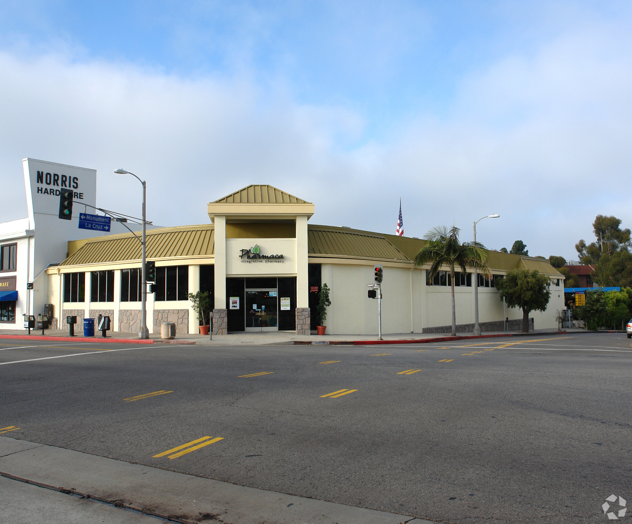 15150 W Sunset Blvd, Pacific Palisades, CA for rent Primary Photo- Image 1 of 4