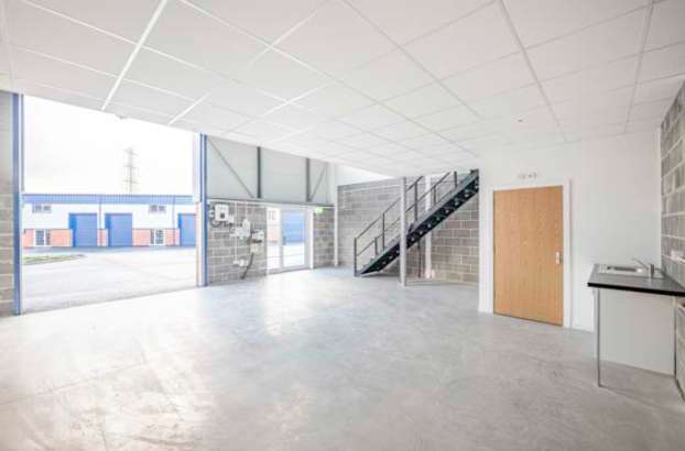 198-202 Broomhill Rd, Bristol, BST BS4 5RG - Unit 25 -  - Interior Photo - Image 2 of 3