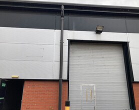 Parkway Dr, Sheffield to rent Building Photo- Image 1 of 8
