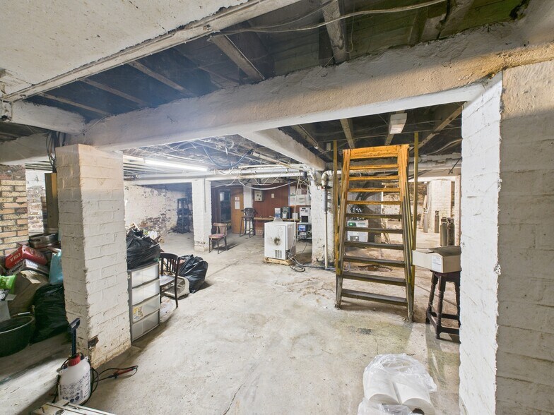 1169 Shettleston Rd, Glasgow for sale - Interior Photo - Image 2 of 3