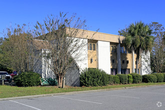 1012 2nd Ave N, Myrtle Beach, SC for sale Primary Photo- Image 1 of 1