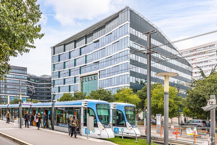 Office in Bezons to rent - Building Photo - Image 2 of 11