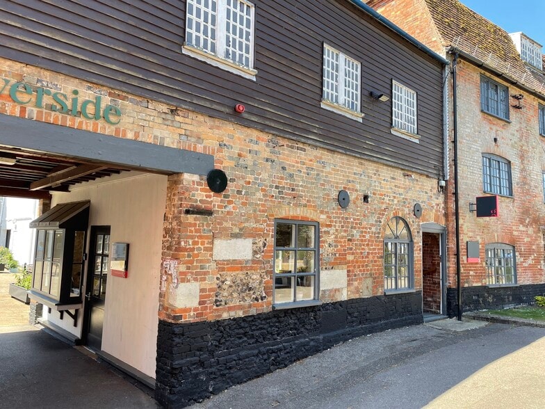 King St, Wilton to rent - Building Photo - Image 3 of 6