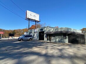 2045 Donald Lee Hollowell Pky NW, Atlanta, GA for rent Building Photo- Image 1 of 19